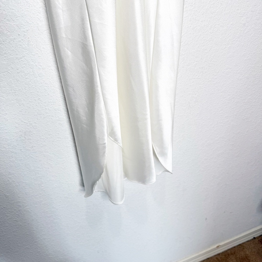 Delicates Cream Chemise and Robe Set - Picture 9 of 16